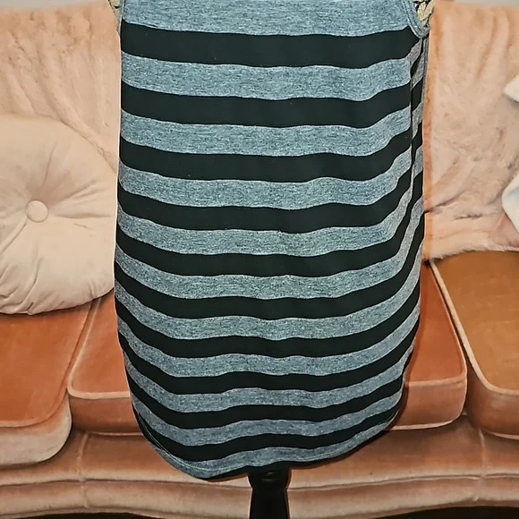 Red Rocks Tank Top - Picture 8 of 8